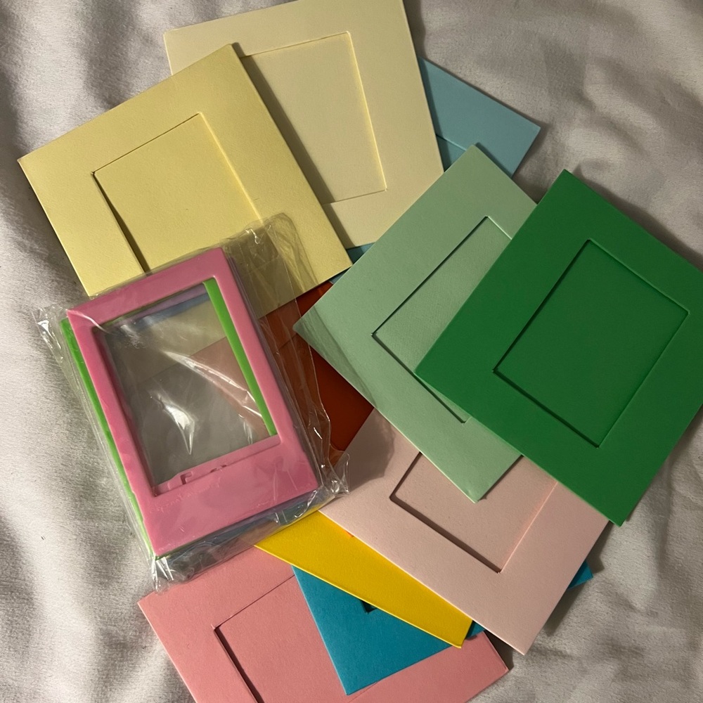 Polaroid picture set!!